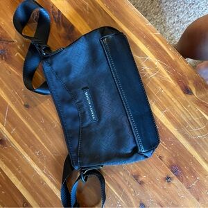 Black Tommy Hilfiger purse